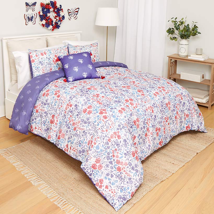 Reversible Floral Comforter Set with Accent Pillow F84150