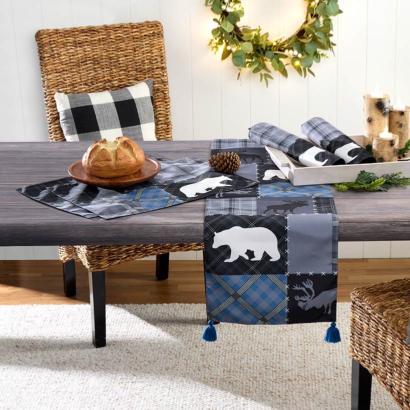 Table Runner or Set of 4 Placemats L851