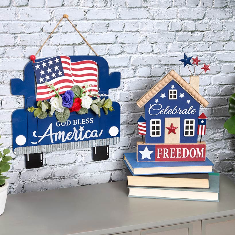 Americana Patriotic Sign Decor