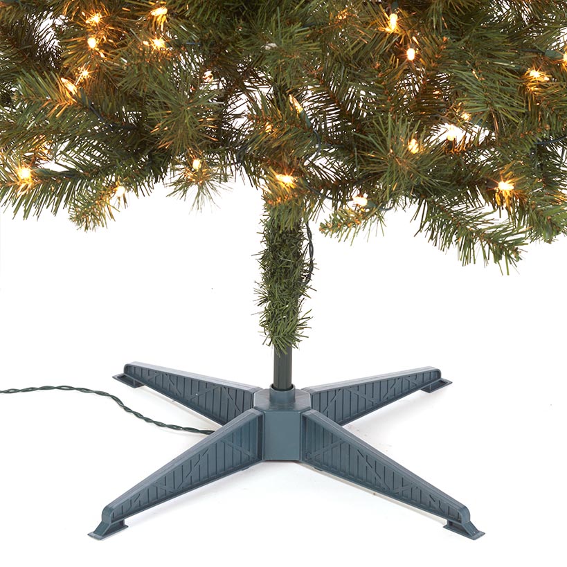 Slim Christmas Tree - 7 Ft G204734