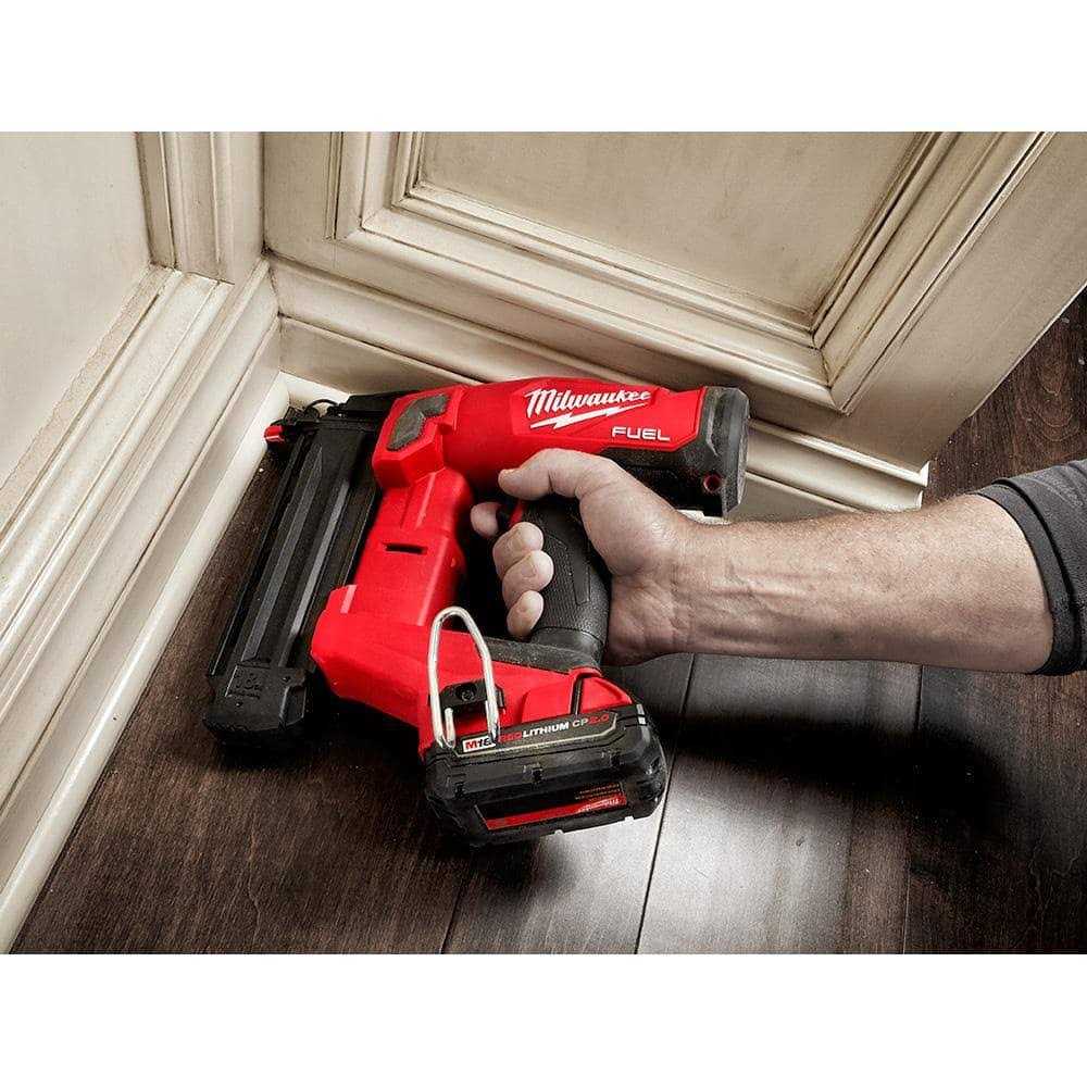 18 Gauge Brad Nailer P949