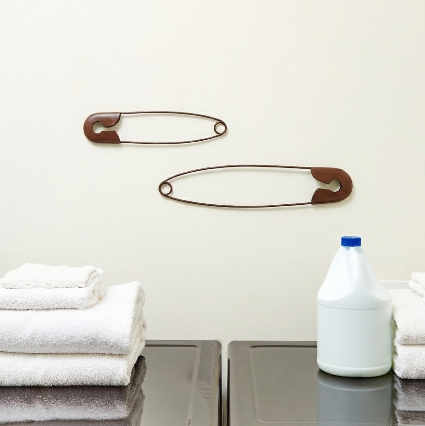 Humorous Laundry Room Wall Décor with Safety Pins W40751