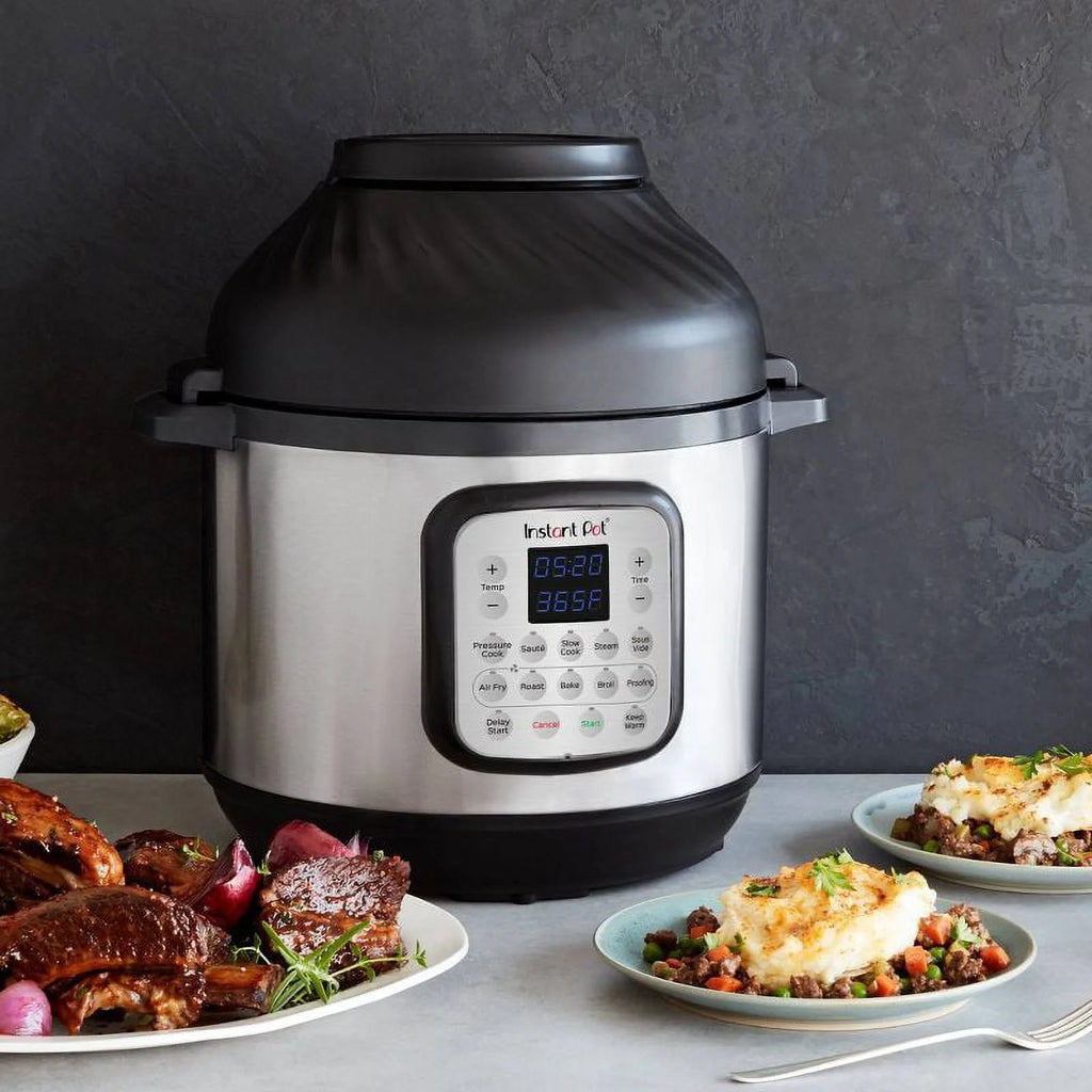 6qt Electric Pressure Cooker with Air Fryer Lid B610558