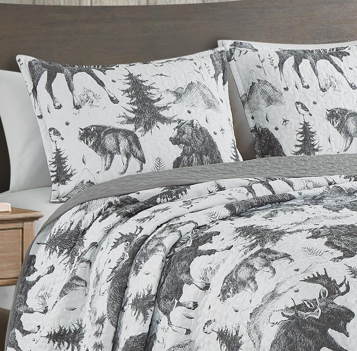 3-Piece King White Black Gray Microfiber Quilt Set X968673
