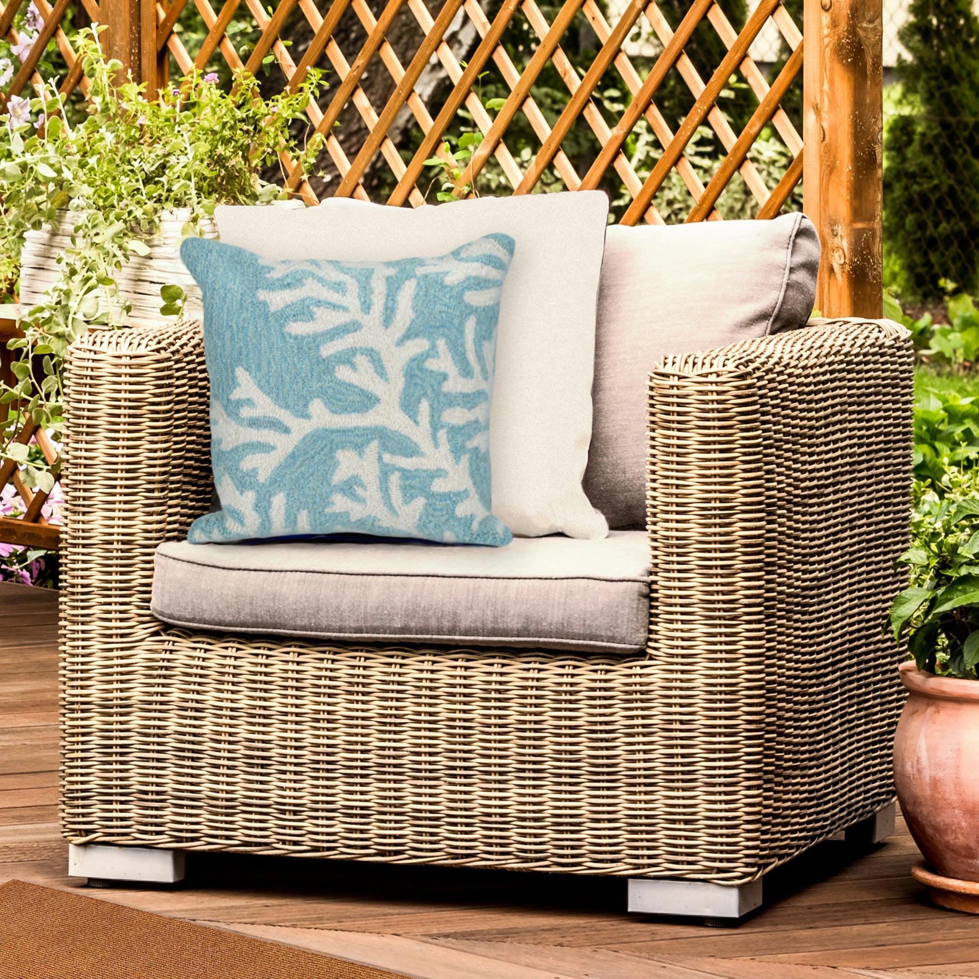 Frontporch Coral Indoor Outdoor Throw Pillow