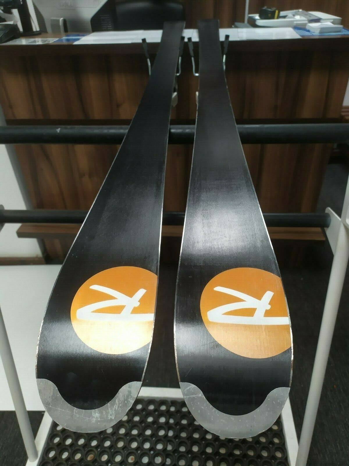 160 cm Ski with Bindings H7560