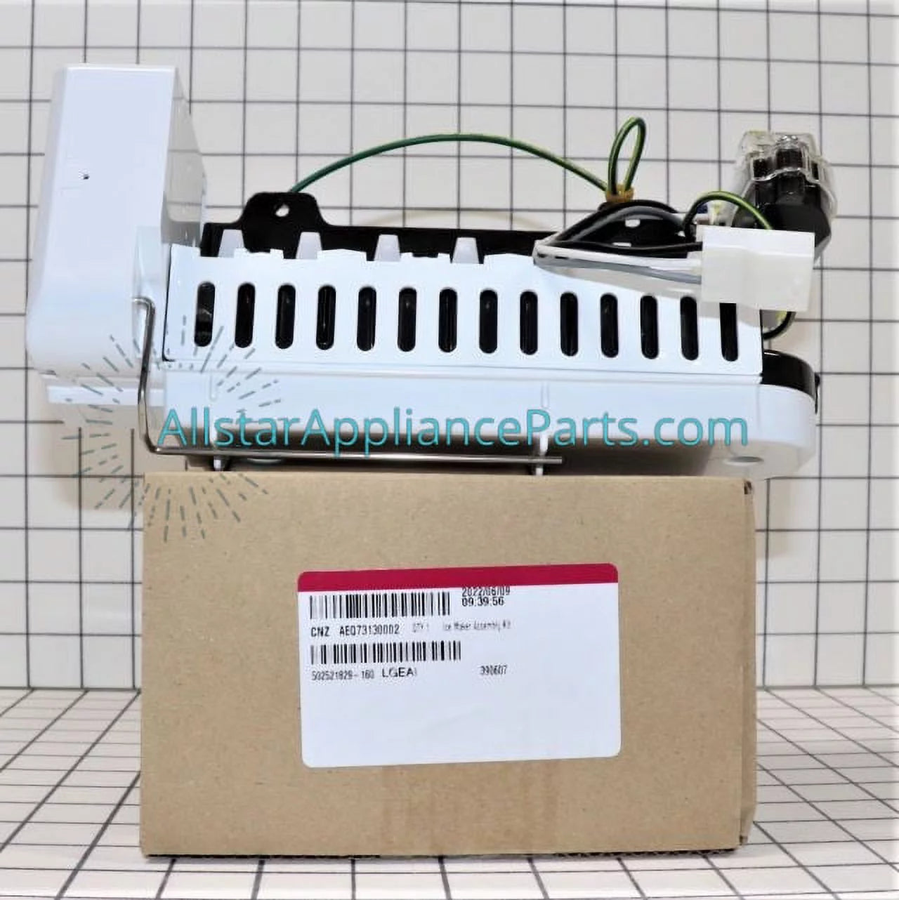Refrigerator Ice Maker Assembly L609