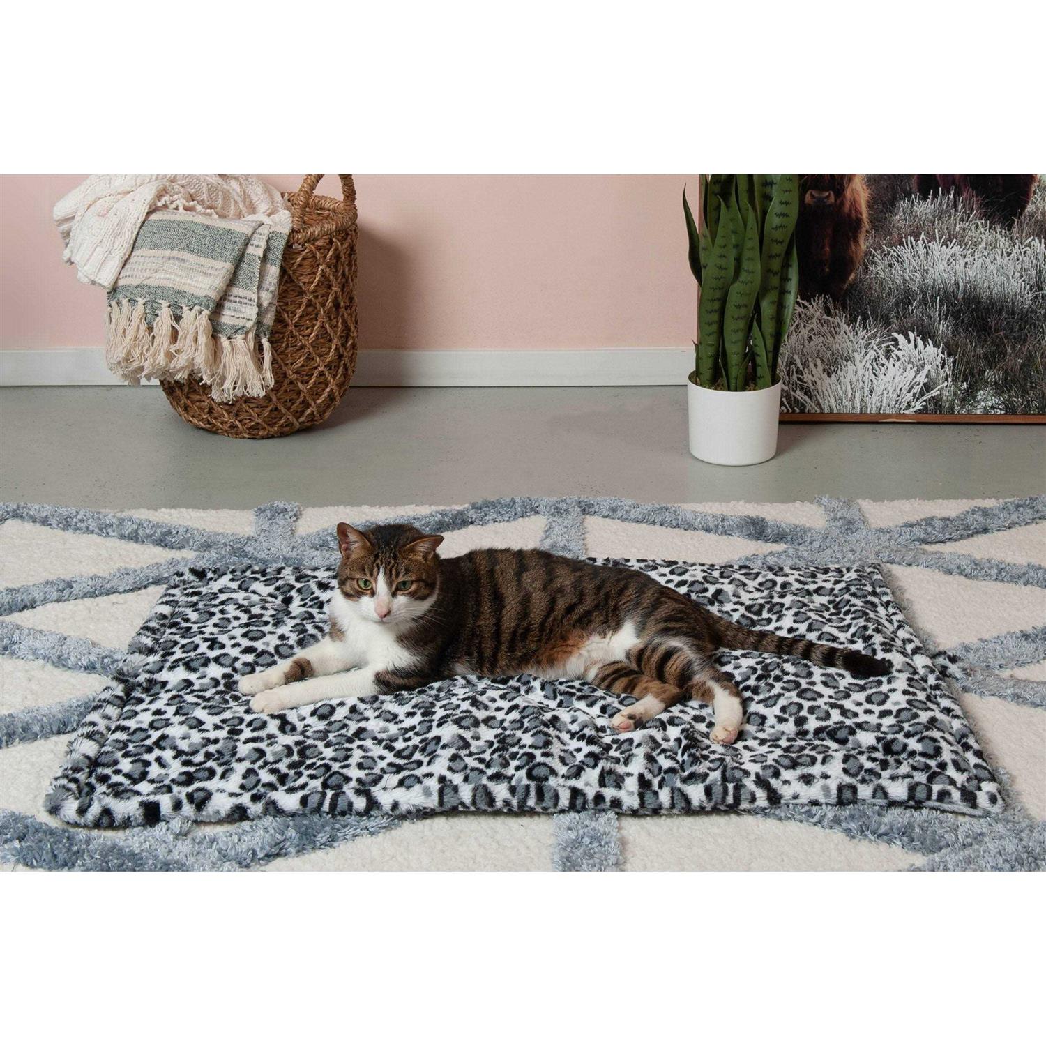 Faux Fur Self-Warming Pet Bed Mat P557