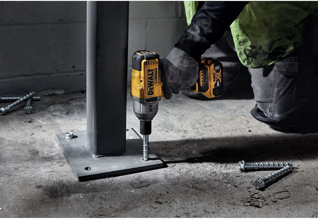 20V MAX Cordless Impact Wrench Kit, 1/2" Hog Ring B64978