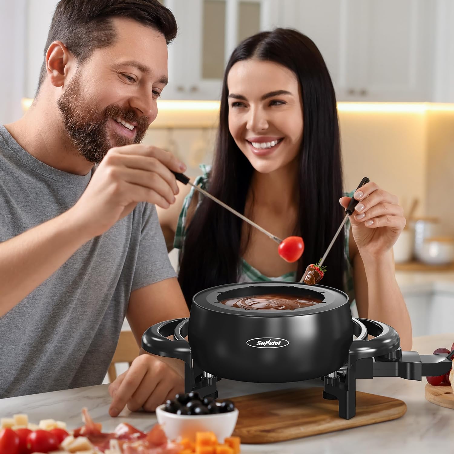 3 Quart Electric Non-Stick Fondue Pot Set with 8 Forks P407740