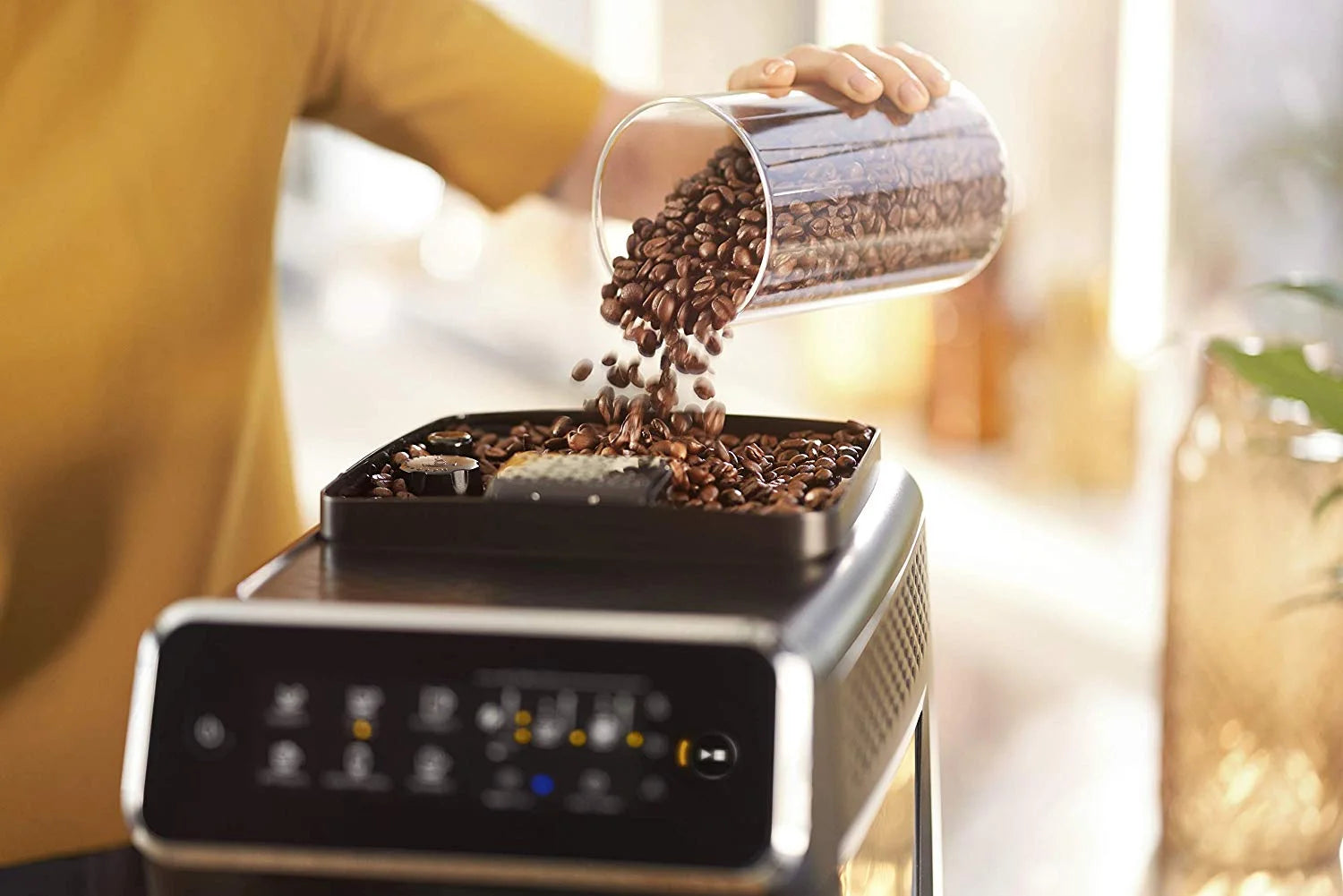 Black Fully Automatic Espresso Machine with LatteGo X6004