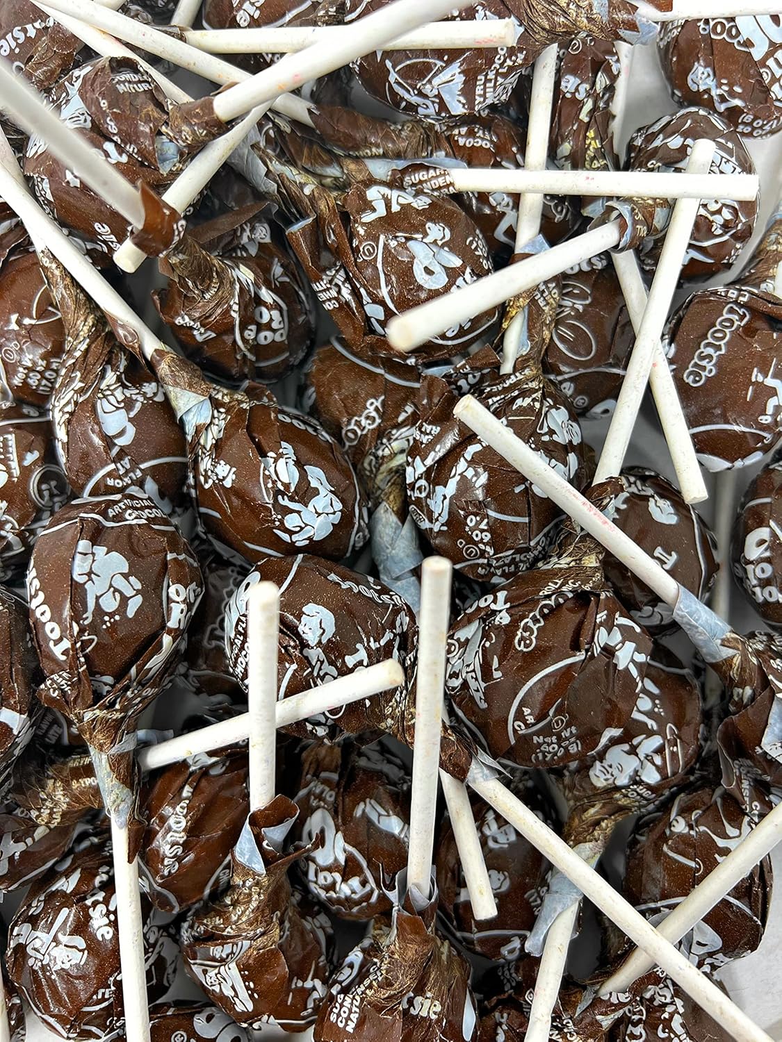 Chocolate Lollipops Bulk Candy 50+ Count 2.25 lbs (36 Oz) G812
