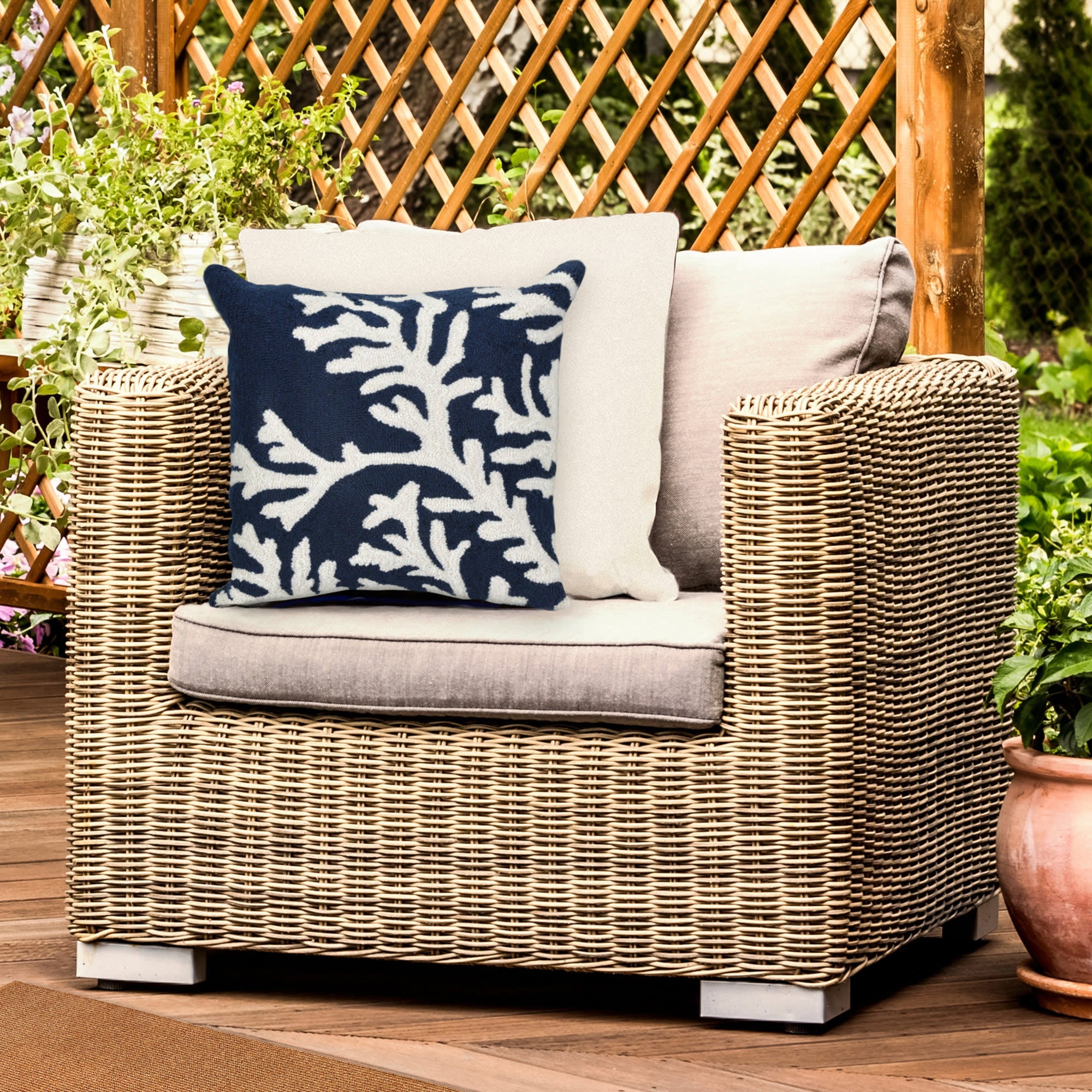Frontporch Coral Indoor Outdoor Throw Pillow