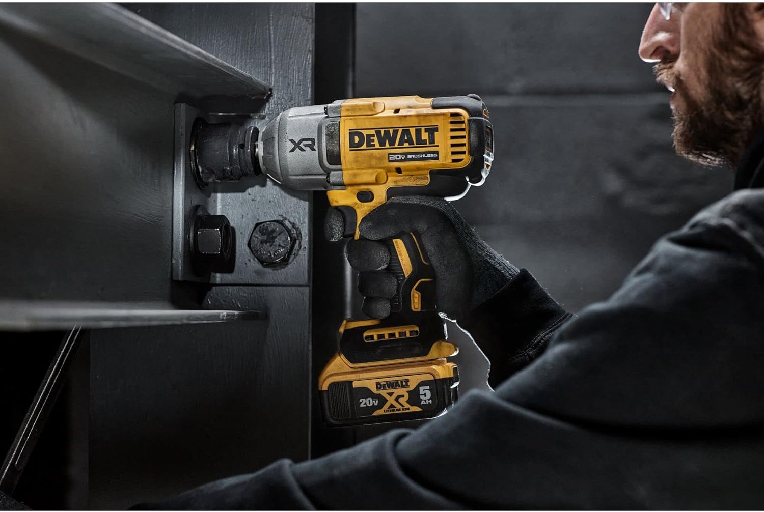 20V MAX Cordless Impact Wrench Kit, 1/2" Hog Ring B64978