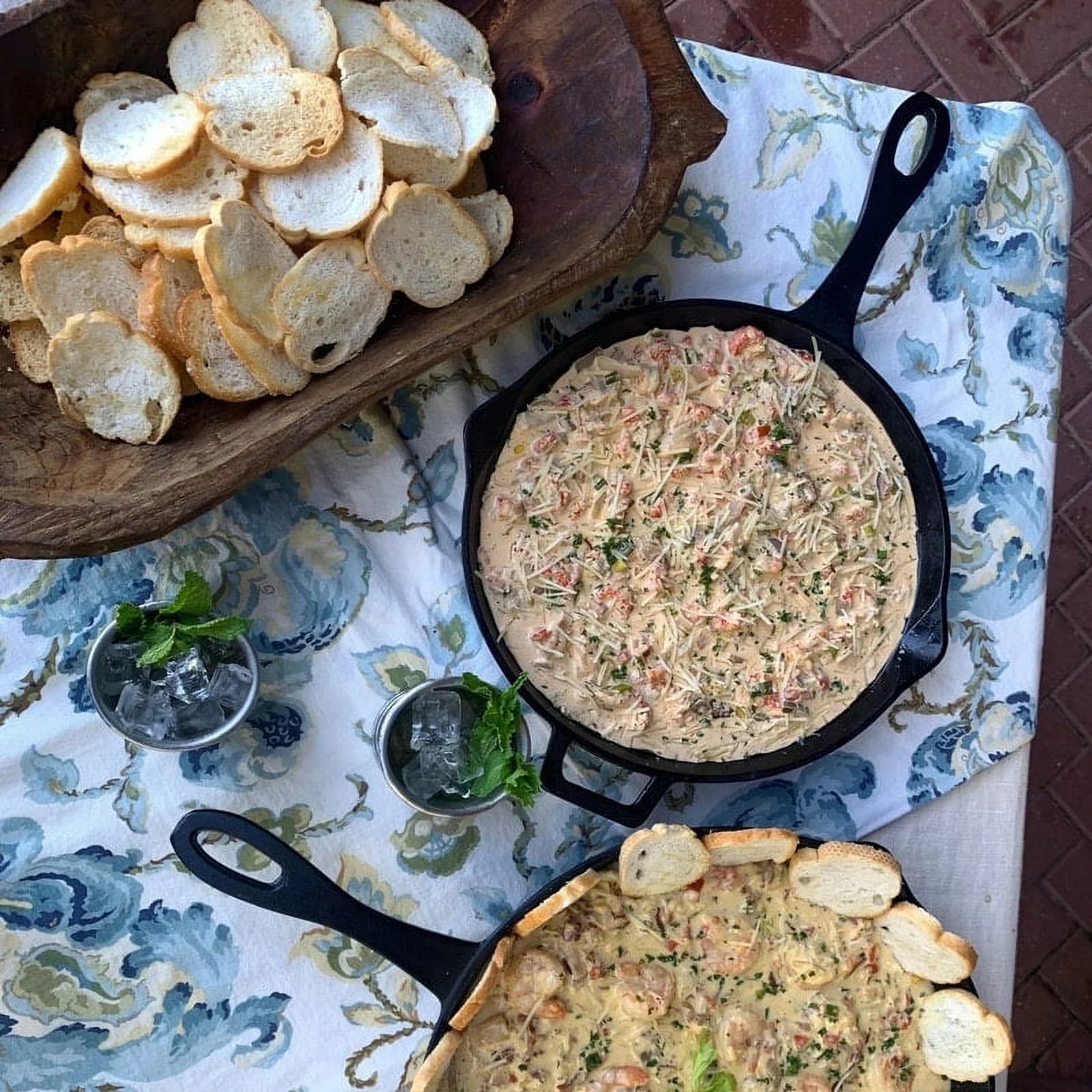Cast Iron Skillet S7427
