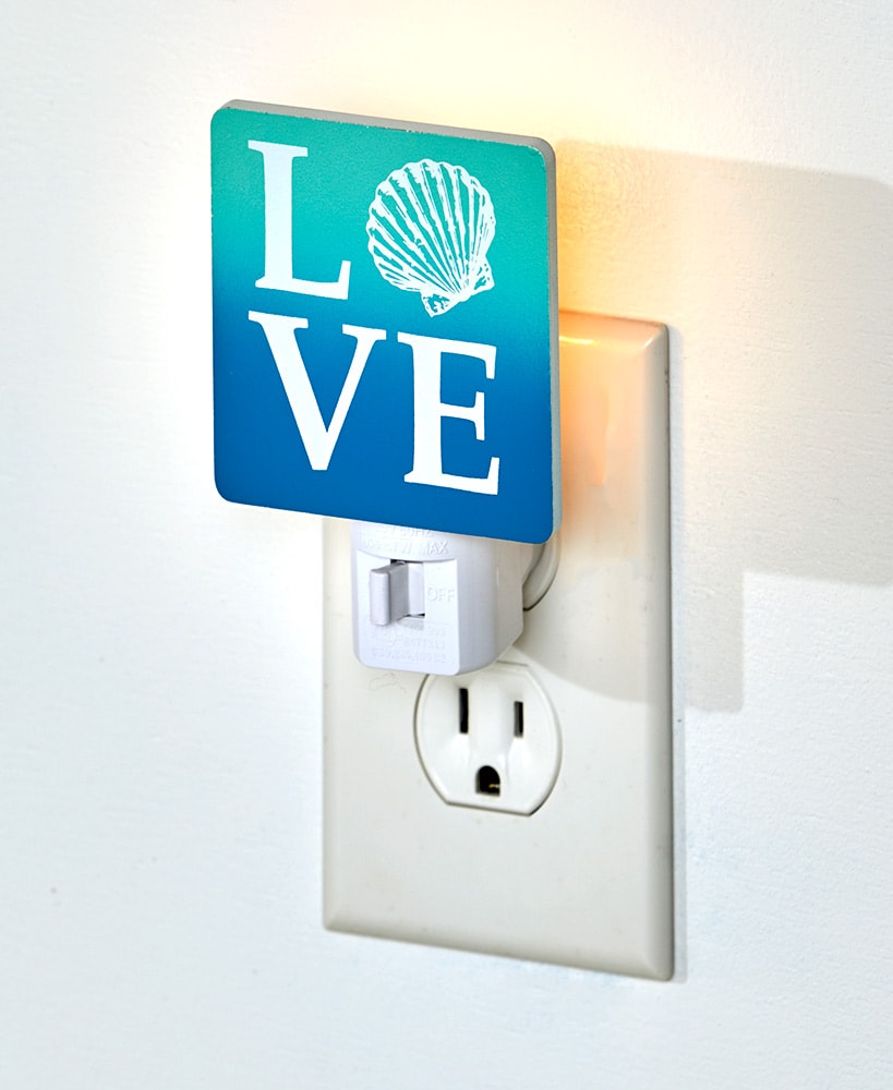 Beachy Bathroom Accents
