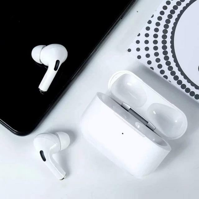 White Wireless Earphones with Charging Case H2002