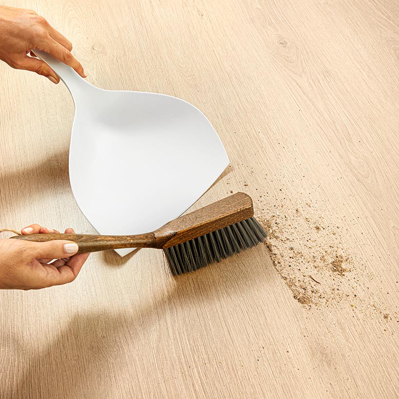 Vintage Wood Cleaning Tools Q7914