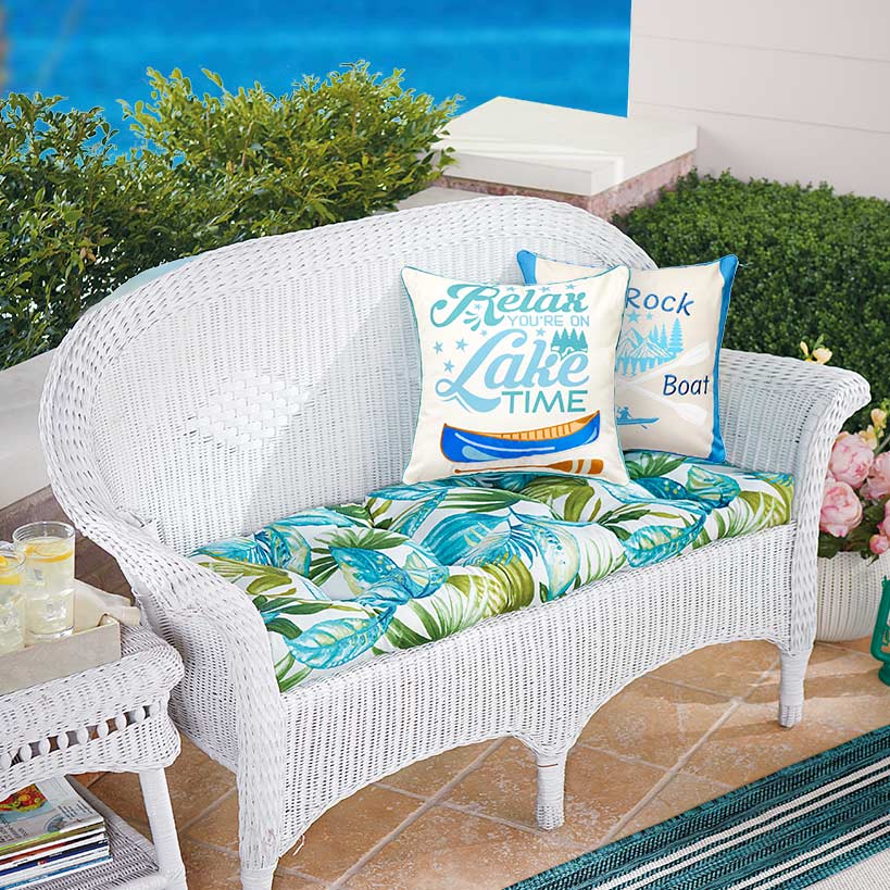 Outdoor Cushion Collection B266474
