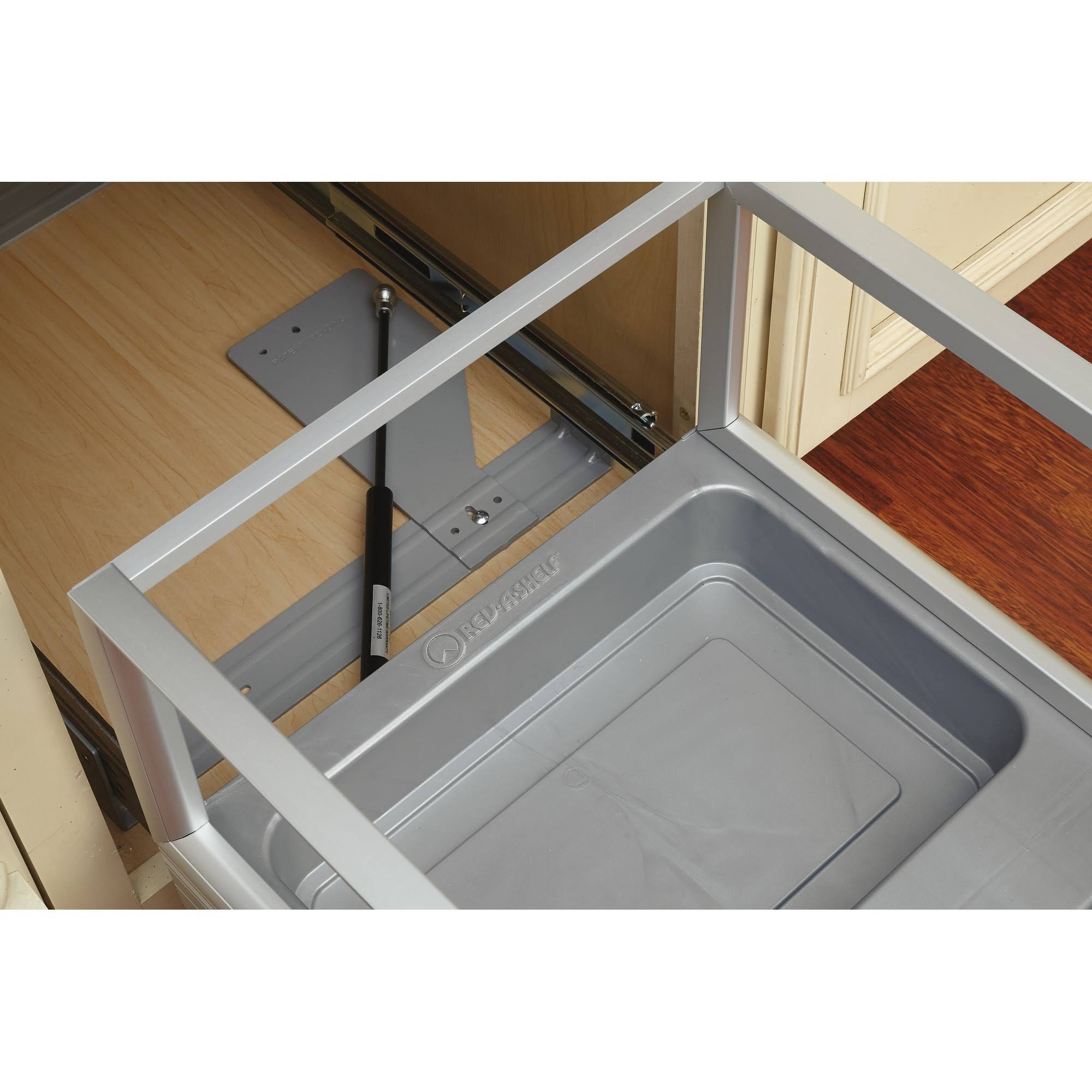Double Trash Pullout 35 Quart Silver O888434