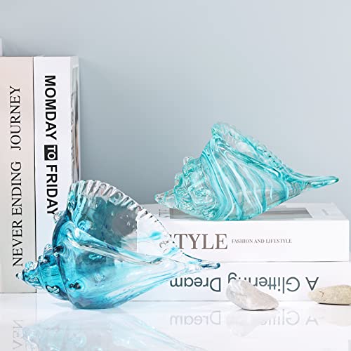 Blown glass conch statue U869039