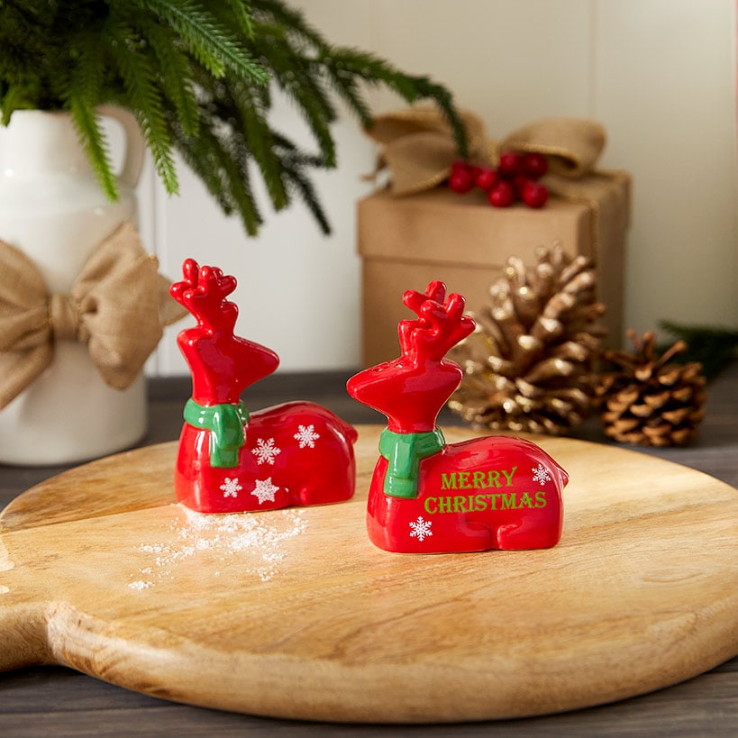 Christmas Deer Kitchen - Magnet or Salt & Pepper Shakers
