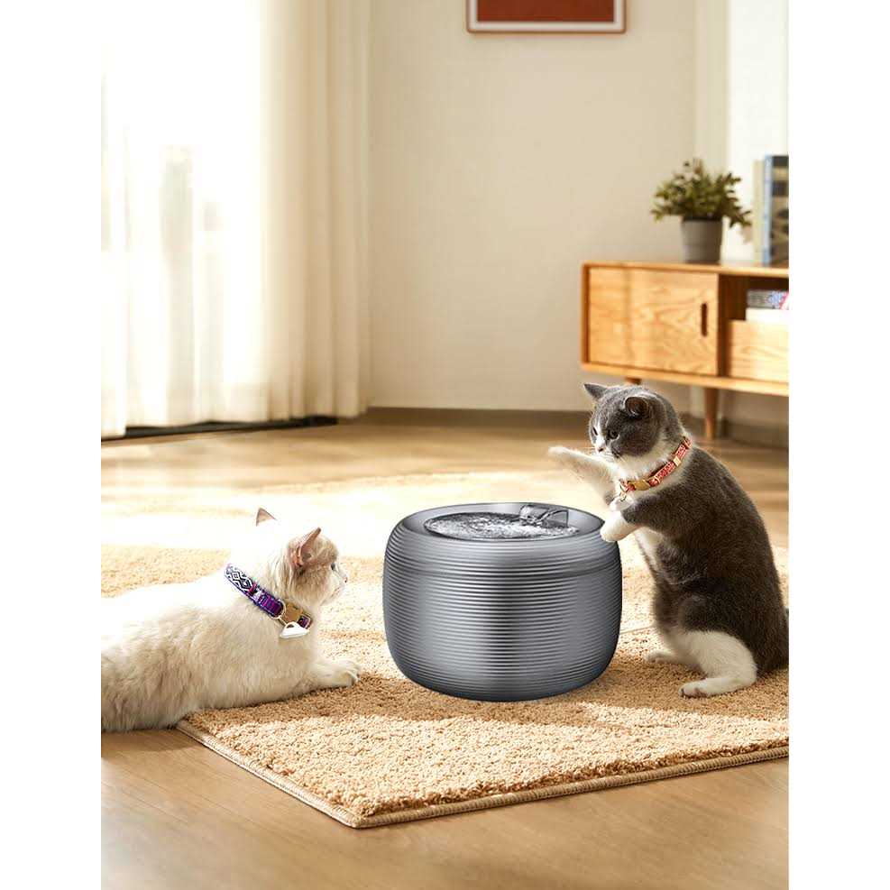 2.5 L Translucent Pet Drinking Water Fountain A30106