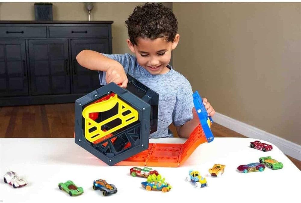 Hot Wheels Track Set Z121