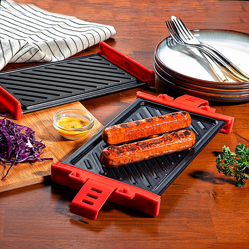 Microwave Grill for Gourmet Meals with Perfect Grill Lines Y46839