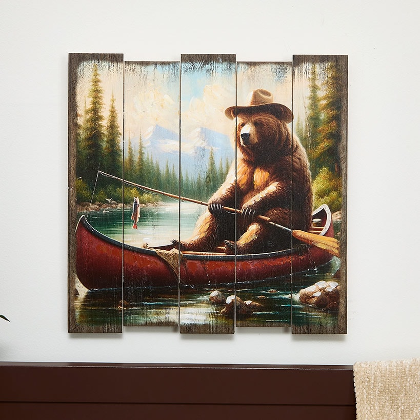 Woodland Bear Plank Wall Art – Rustic Decor for Nature Lovers