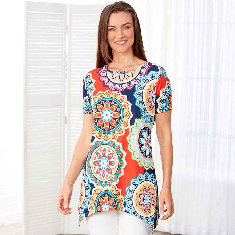 Women's Printed Short Sleeve Top with Asymmetric Hem