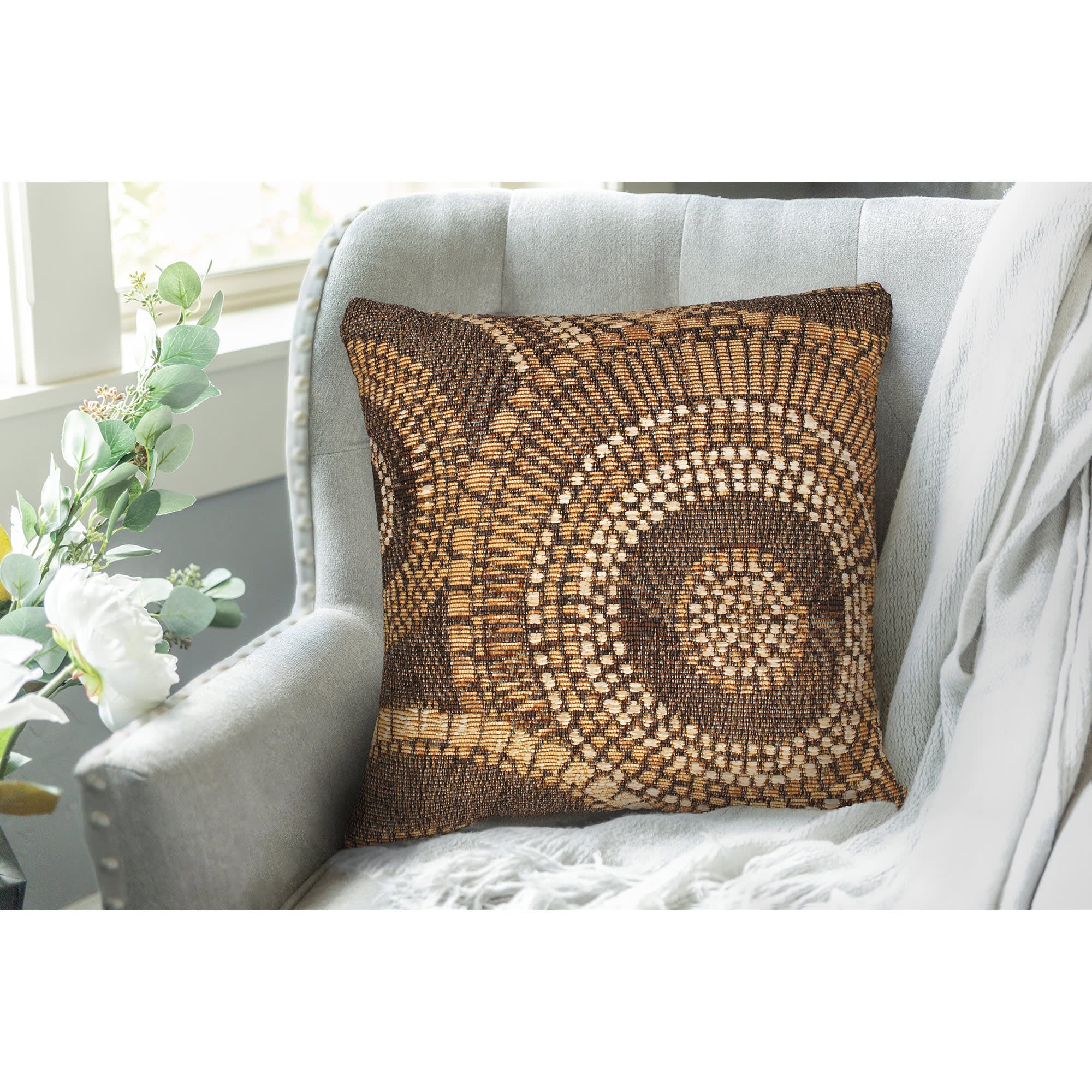 Marina Circles Indoor Outdoor Throw Pillow